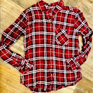 Super cute garage plaid